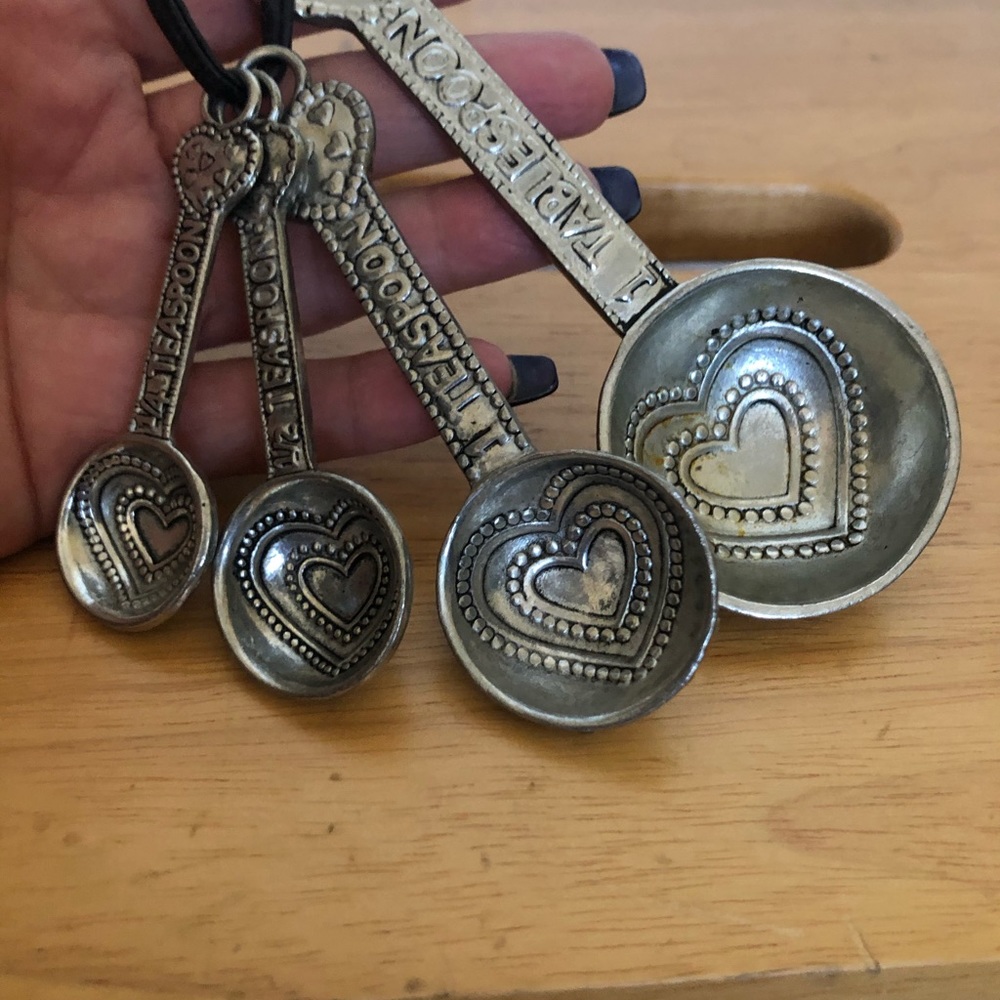 Measuring spoons